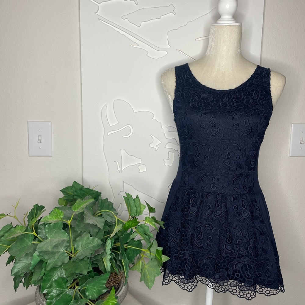 🍋Stylish Navy Peplum Top